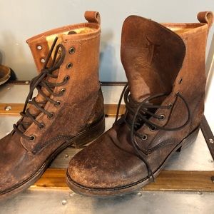 RARE VERONICA FRYE BOOTS!